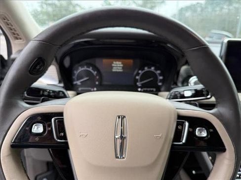 Used 2021 Lincoln Corsair FWD w/ Equipment Group 101A image 11