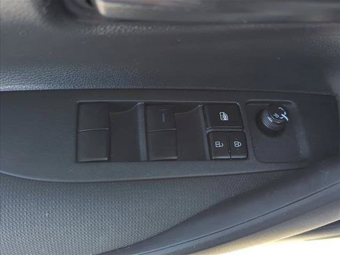 Certified 2022 Toyota Corolla LE FWD image 7