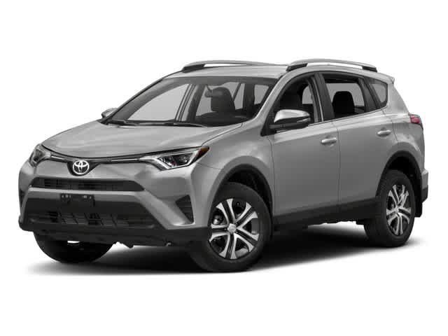 Used 2018 Toyota RAV4 LE FWD image 4