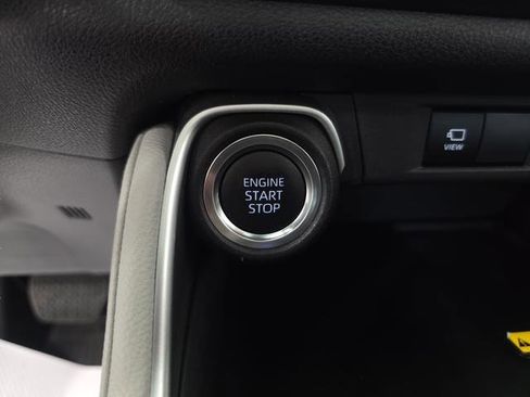 Used 2025 Toyota Grand Highlander AWD image 18