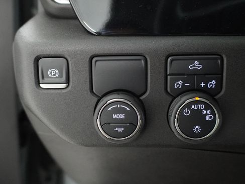 Used 2024 Chevrolet Silverado 1500 LT w/ Texas Edition Plus RWD image 11