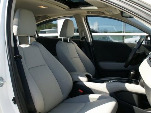 Used 2022 Honda HR-V EX image 34