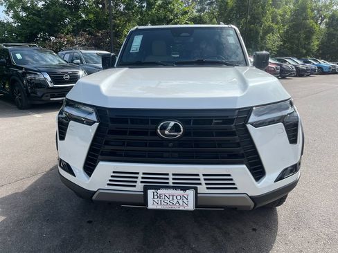 Used 2024 Lexus GX 550 AWD/4WD image 34