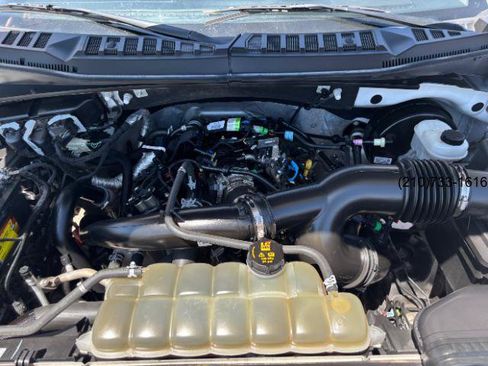 Used 2019 Ford F150 Lariat RWD image 11
