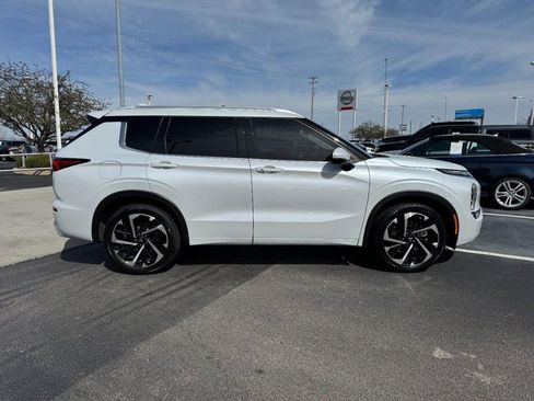 Used 2022 Mitsubishi Outlander SEL AWD/4WD image 2