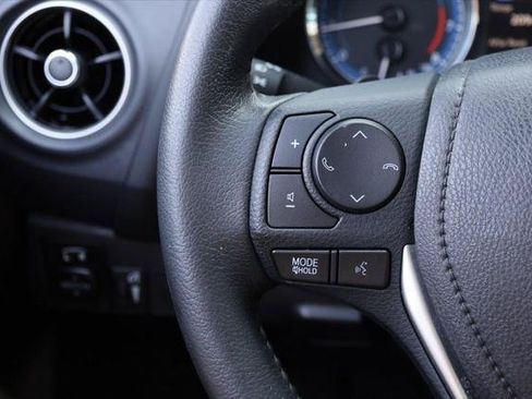 Certified 2019 Toyota Corolla SE FWD image 11