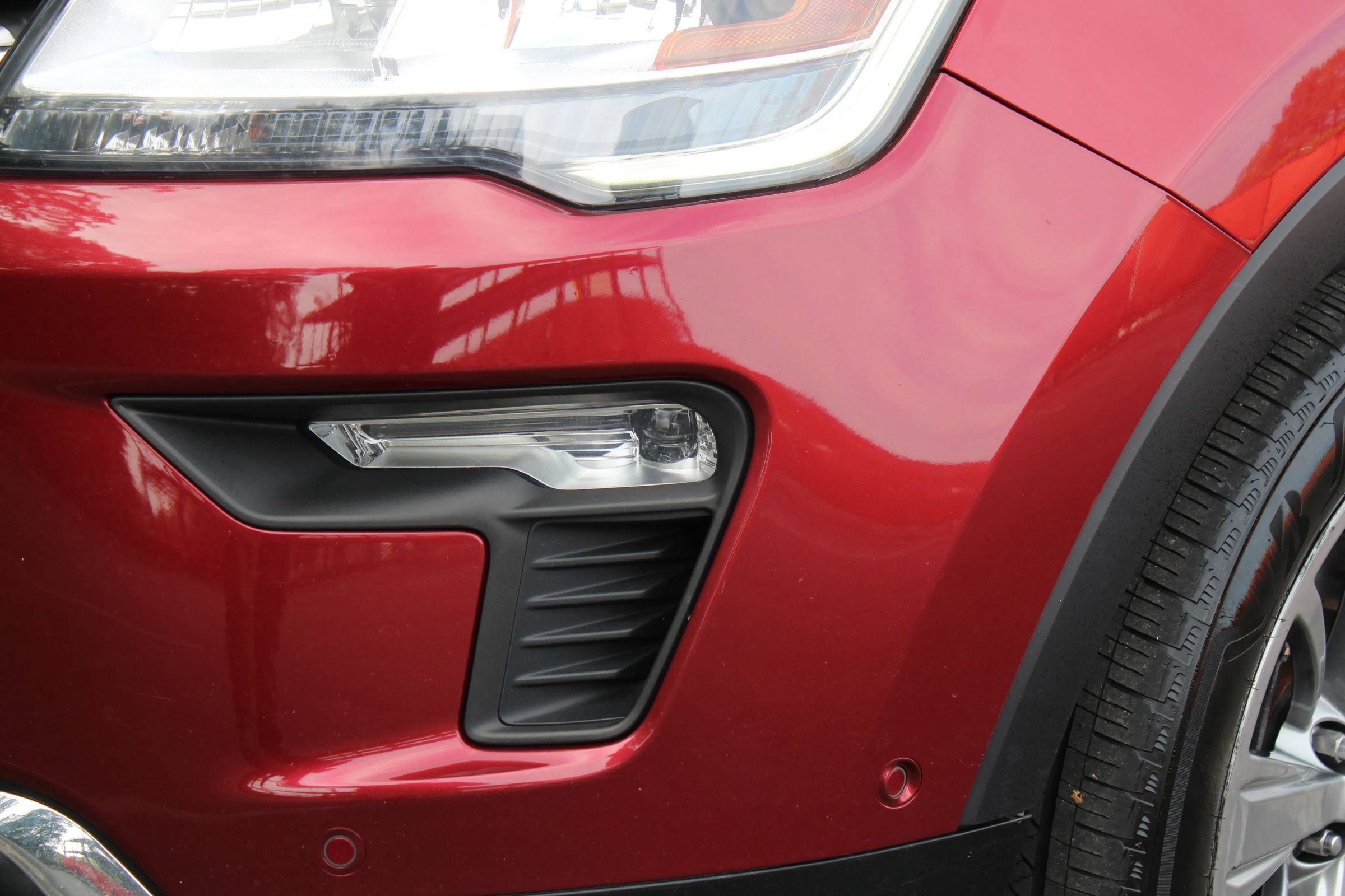 Used 2018 Ford Explorer Limited w/ Equipment Group 301A AWD/4WD image 43
