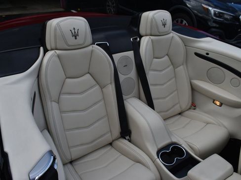 Used 2016 Maserati GranTurismo Sport image 40