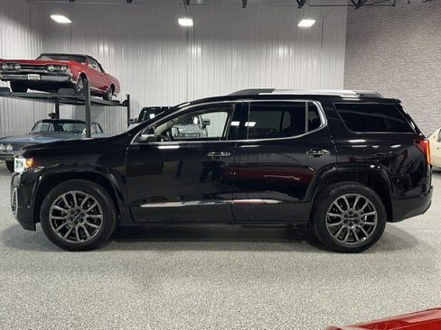Certified 2023 GMC Acadia Denali w/ Black Diamond Edition AWD/4WD image 2