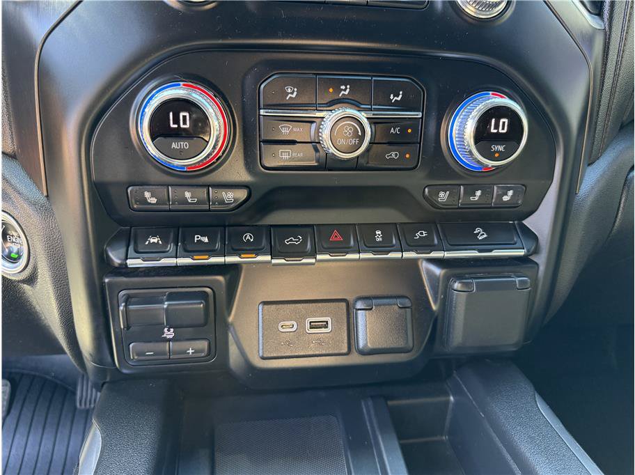 Used 2020 GMC Sierra 1500 AT4 w/ AT4 Premium Package AWD/4WD image 30