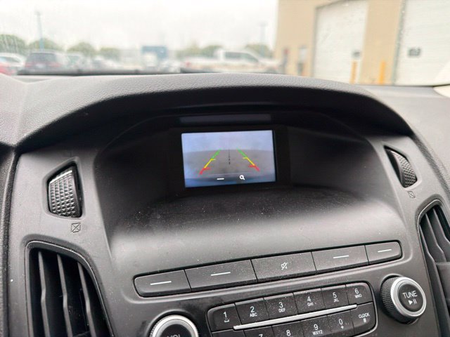 Used 2018 Ford Focus SE FWD image 24
