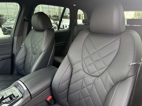 Used 2024 BMW X5 xDrive40i w/ M Sport Package AWD/4WD image 17