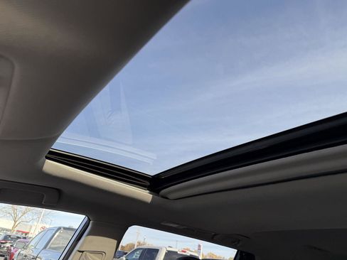 Used 2018 Toyota Highlander XLE image 14