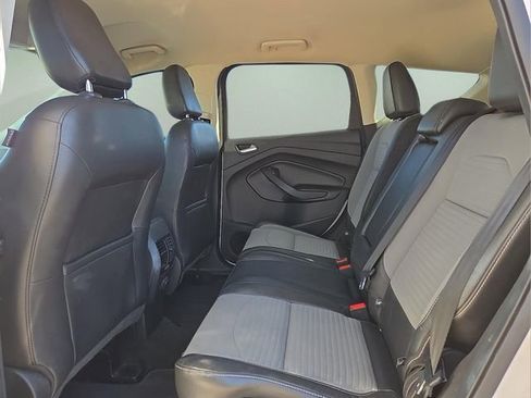 Used 2019 Ford Escape SE image 11