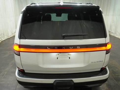Used 2024 Lexus GX 550 w/ Accessory Package (Z1) AWD/4WD image 5