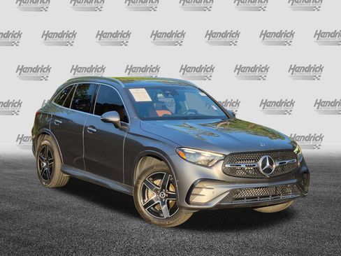 Used 2023 Mercedes-Benz GLC 300 image 2