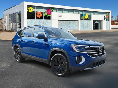 New 2026 Volkswagen Atlas SE