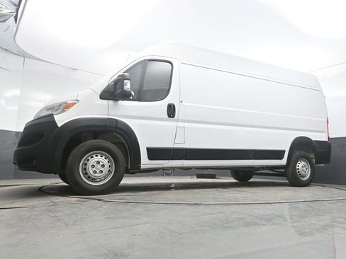 Used 2024 RAM ProMaster 2500 w/ Convenience Group FWD image 36