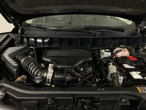 Used 2019 Cadillac XT5 Premium Luxury w/ Driver Assist Package AWD/4WD image 38