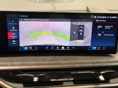 Used 2025 BMW X7 M60i AWD/4WD image 19