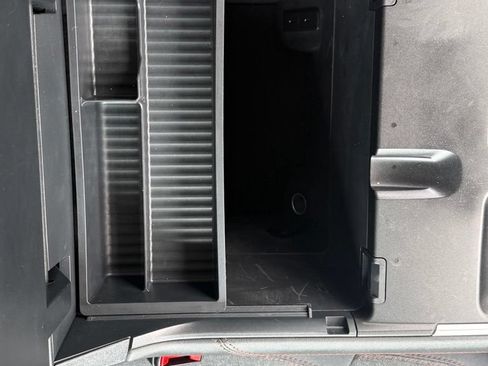 Used 2025 Ford Expedition Active RWD image 29