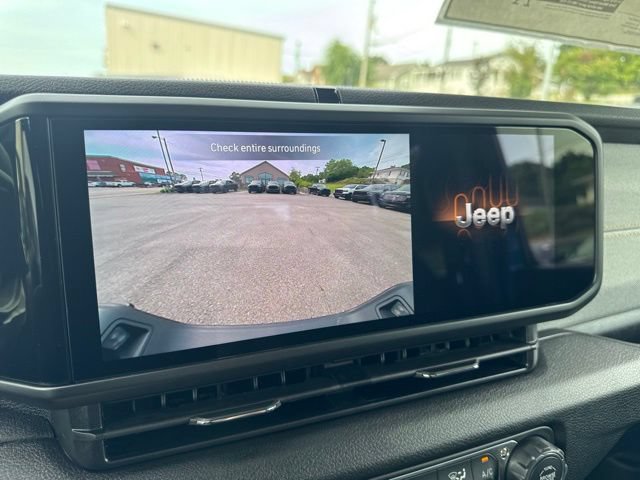 New 2026 Jeep Gladiator Sport AWD/4WD image 18