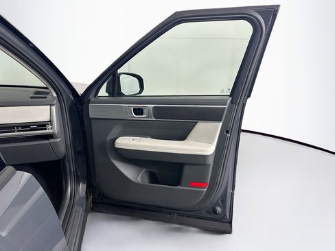 Used 2025 Hyundai Santa Fe SEL FWD image 32