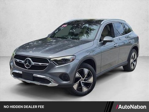 Used 2023 Mercedes-Benz GLC 300 4MATIC image 1