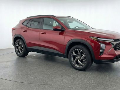 Used 2025 Chevrolet Trax LT w/ LT Convenience Package