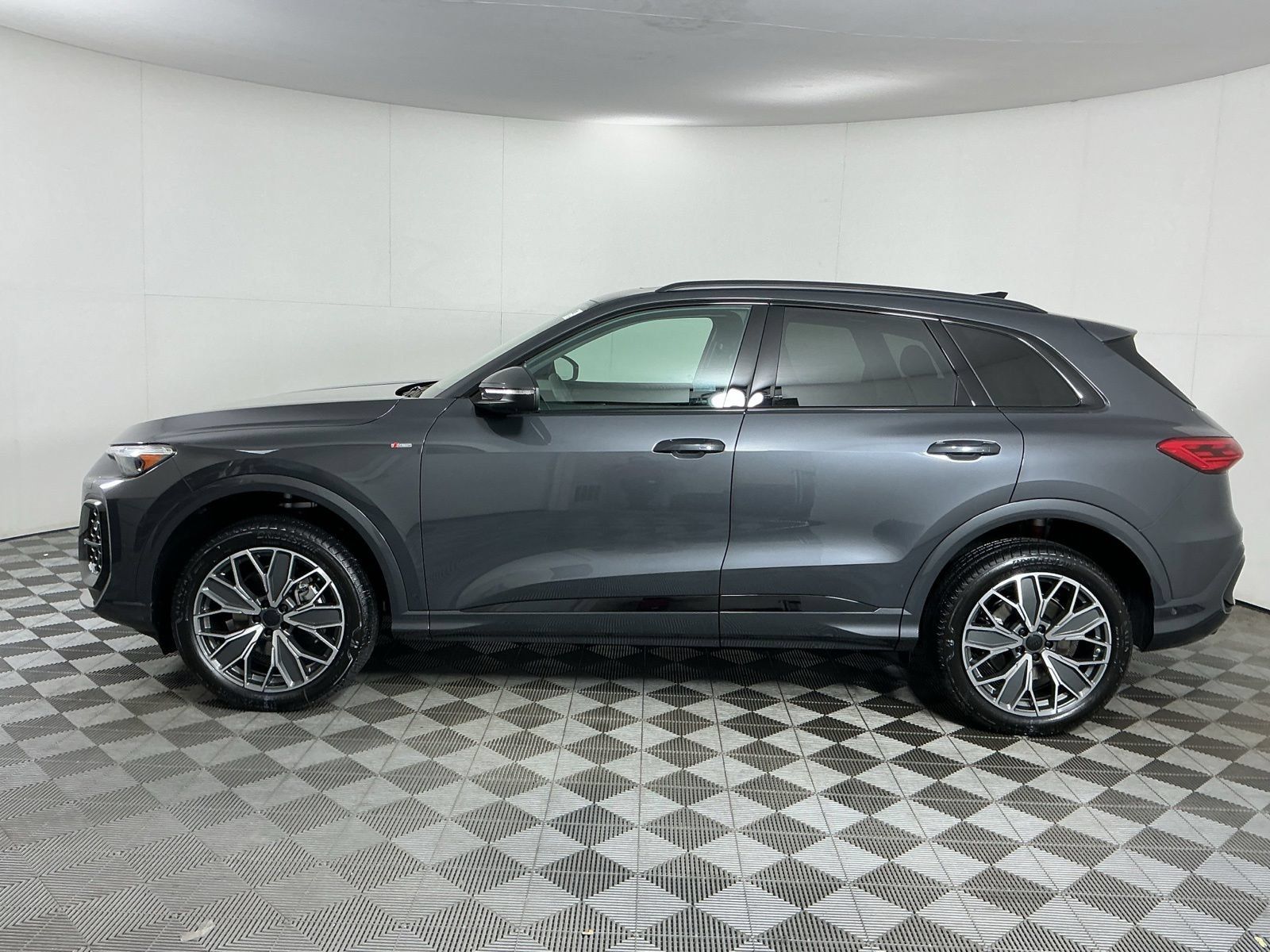New 2026 Audi Q5 2.0T AWD/4WD image 5