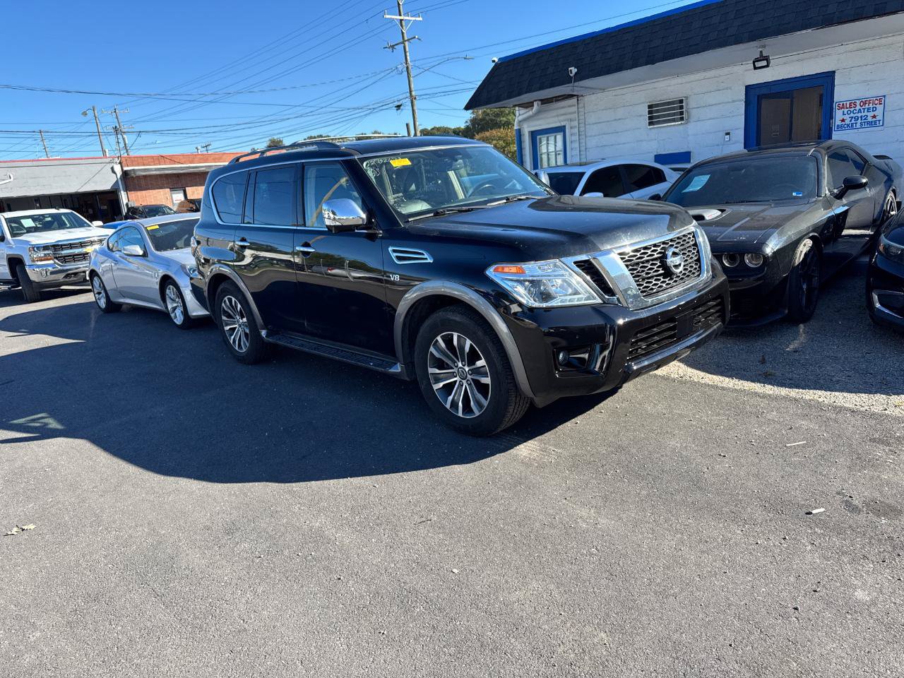 Used 2018 Nissan Armada SL w/ Premium Package AWD/4WD image 2