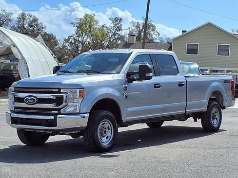 Used 2022 Ford F250 XLT AWD/4WD image 3