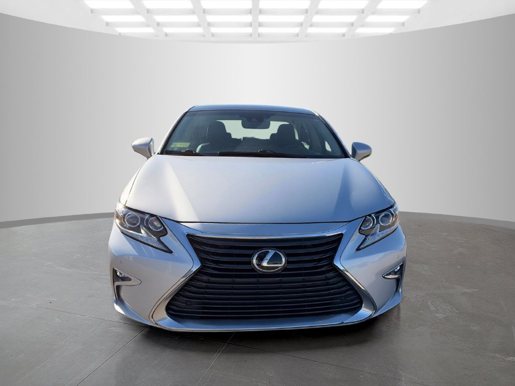 Used 2016 Lexus ES 350 w/ Ultra Luxury Package FWD image 8