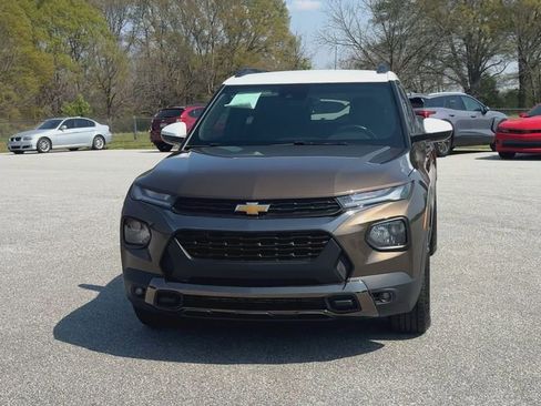 Certified 2021 Chevrolet TrailBlazer ACTIV w/ Convenience Package image 3