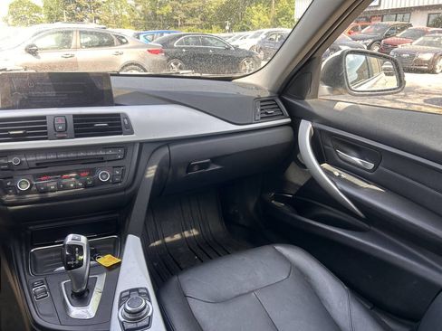 Used 2013 BMW 328i xDrive Sedan AWD/4WD image 12