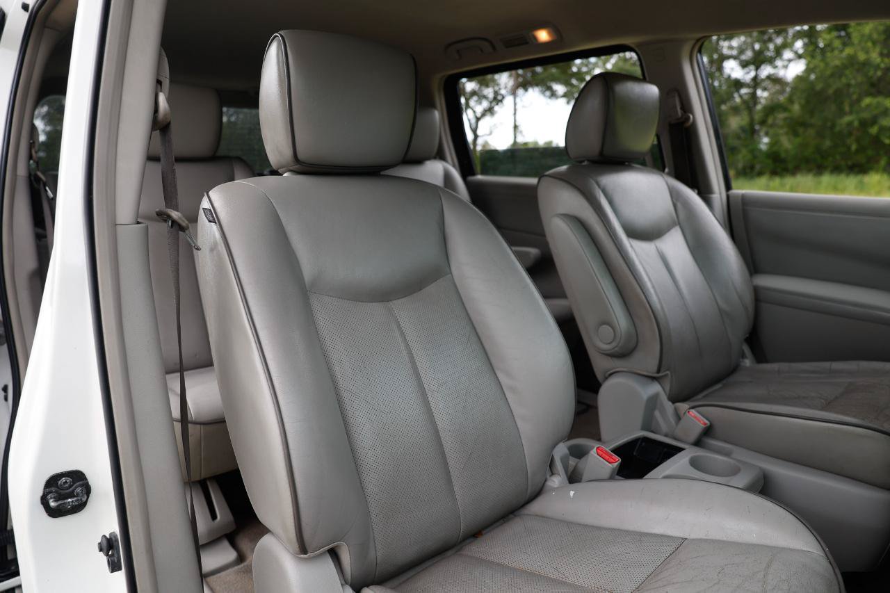 Used 2014 Nissan Quest SL FWD image 16
