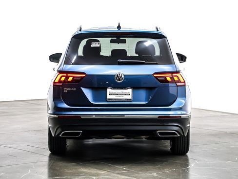 Used 2020 Volkswagen Tiguan SE image 4
