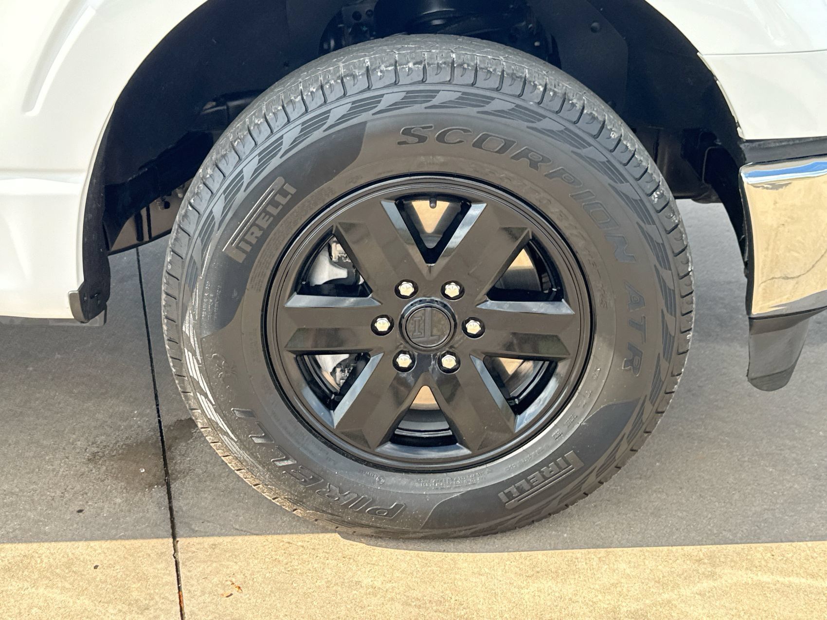 Used 2023 Ford F150 XLT AWD/4WD image 10