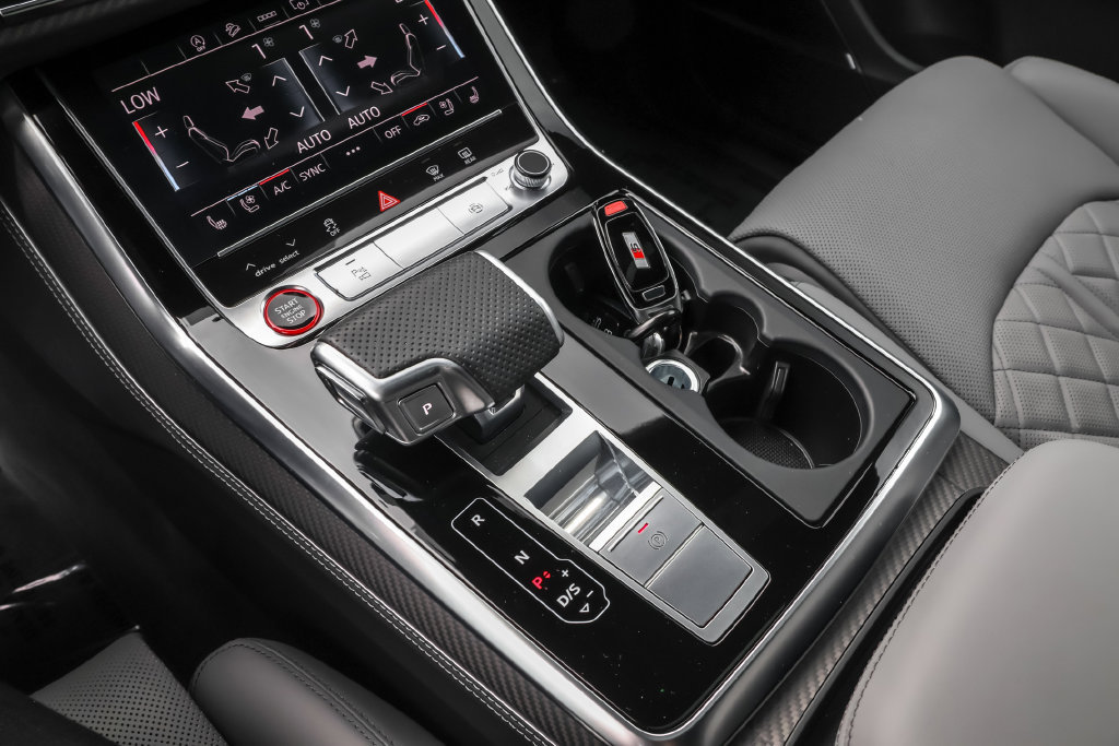 Used 2025 Audi SQ8 Premium Plus w/ S Sport Package AWD/4WD image 27