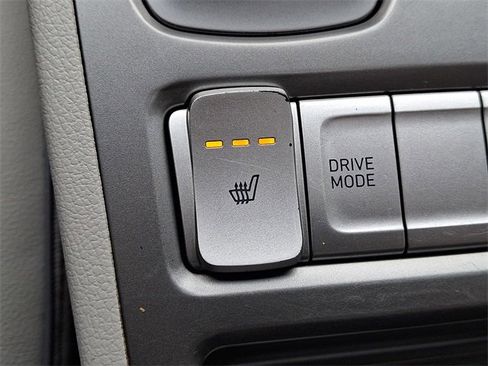 Used 2021 Hyundai Kona Limited image 25