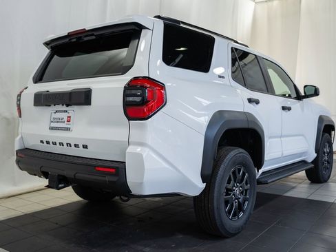 New 2026 Toyota 4Runner SR5 image 4