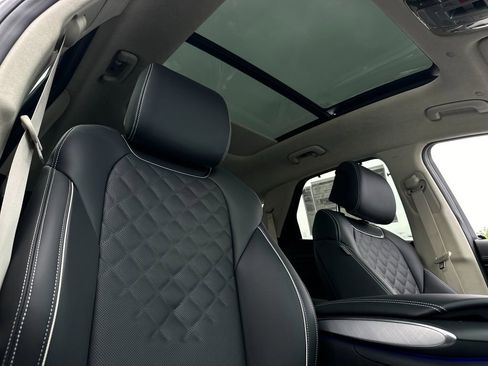 New 2025 Genesis Electrified GV70 Advanced w/ Prestige Package image 17