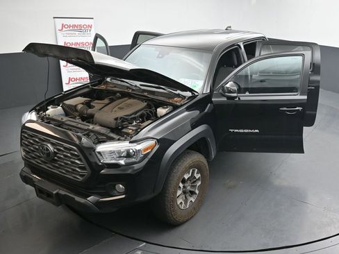 Used 2023 Toyota Tacoma TRD Off-Road image 26