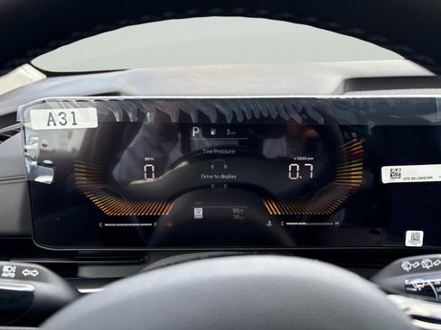 New 2026 Kia Carnival EX image 32