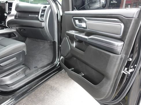 Used 2025 RAM 1500 Big Horn AWD/4WD image 33