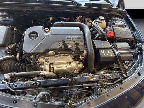 Used 2018 Chevrolet Malibu LS FWD image 25