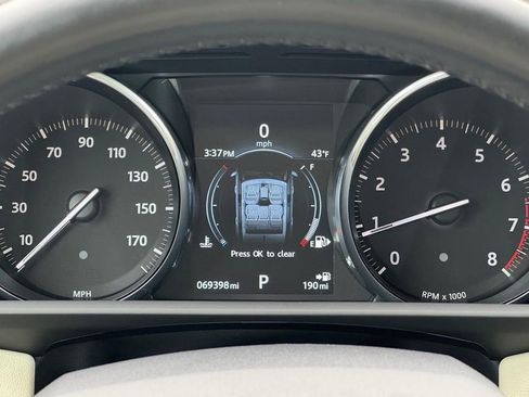 Used 2016 Land Rover Range Rover Sport HSE AWD/4WD image 12
