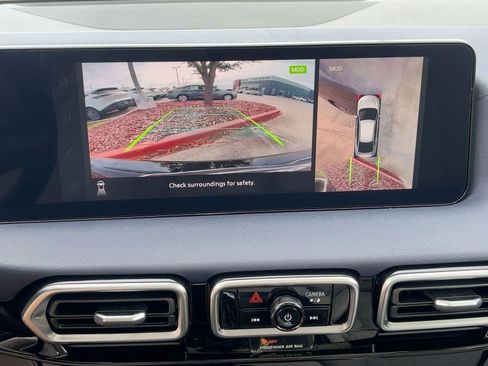 New 2026 Nissan Sentra SL w/ Floor Mat Package FWD image 23