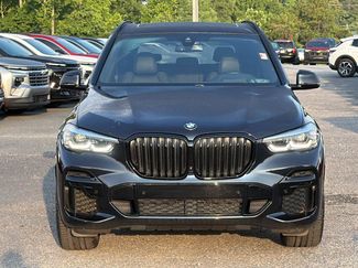 Used 2022 BMW X5 xDrive40i w/ M Sport Package AWD/4WD video 2