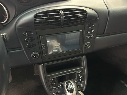 Used 2000 Porsche 911 Carrera 4 AWD/4WD image 19